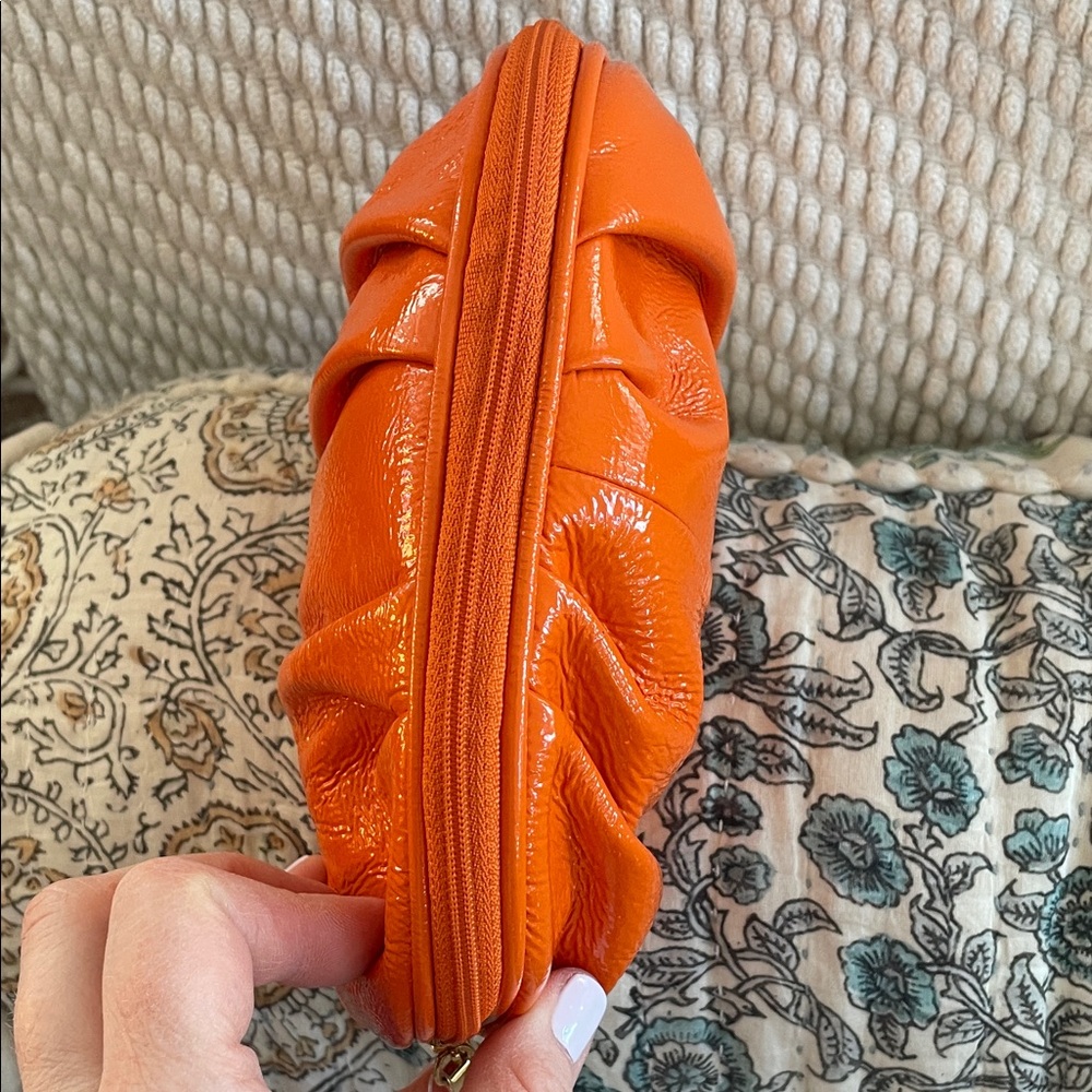 NWT $65 HOBO International Vibrant Patent Orange Clutch Makeup Accessories - Picture 6 of 16